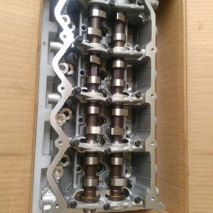 Nissan yd25 complete cylinder head Hunt auto parts